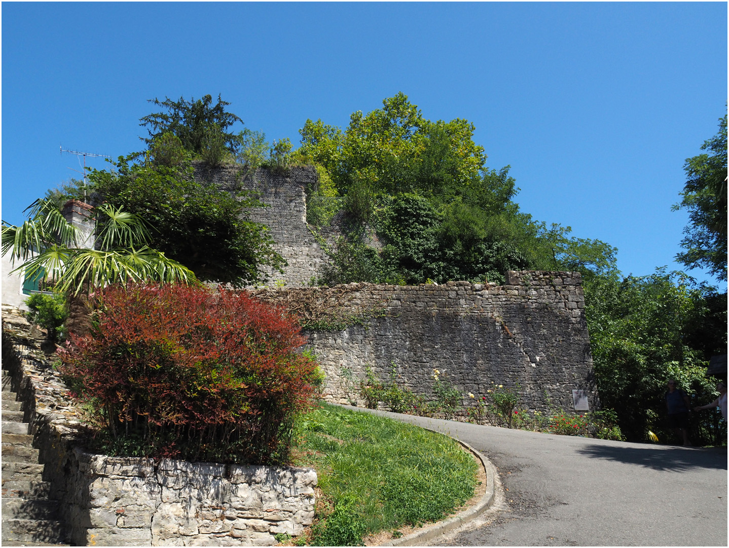 Ruines du Château Vicomtal de Gaston Fébus