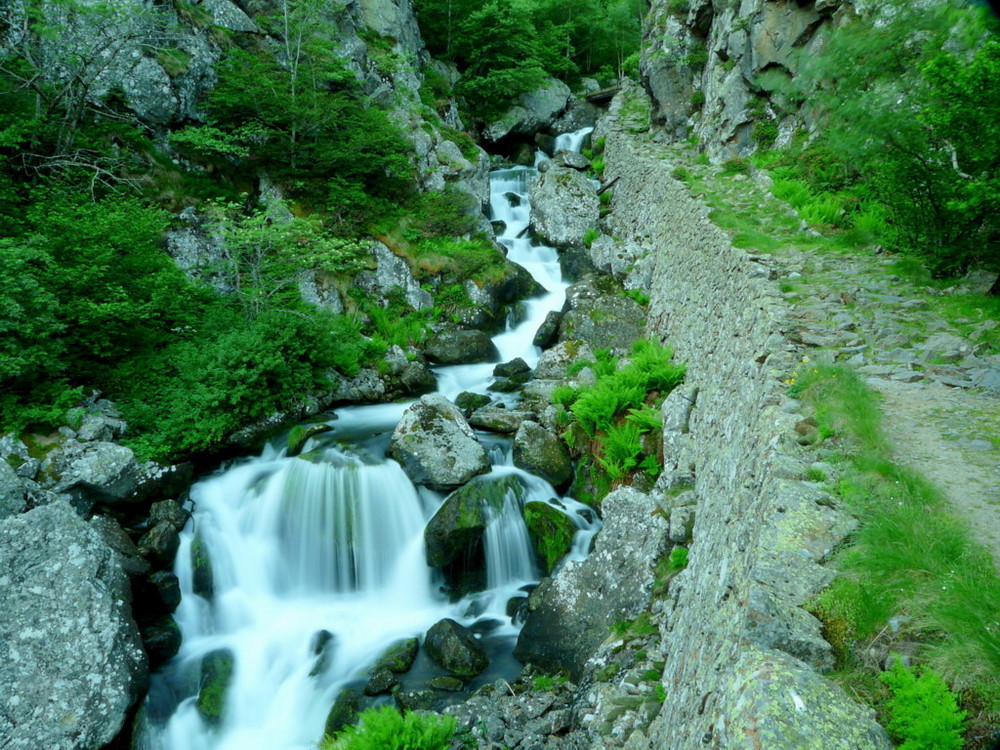 Ruisseau de l'Escales