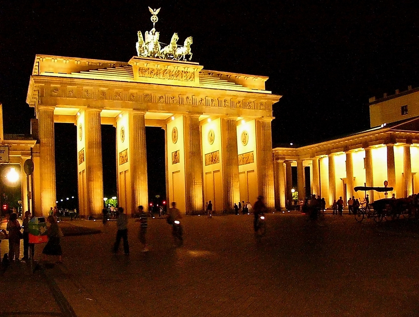 Rumgestöbert: Berlin-Brandenburger Tor