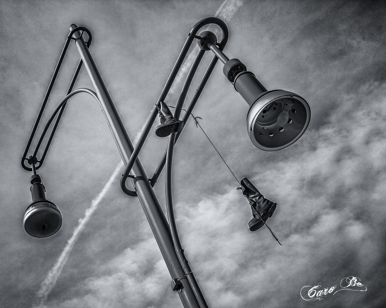 Rumhängen Foto & Bild stillleben, schuhe, leben Bilder auf