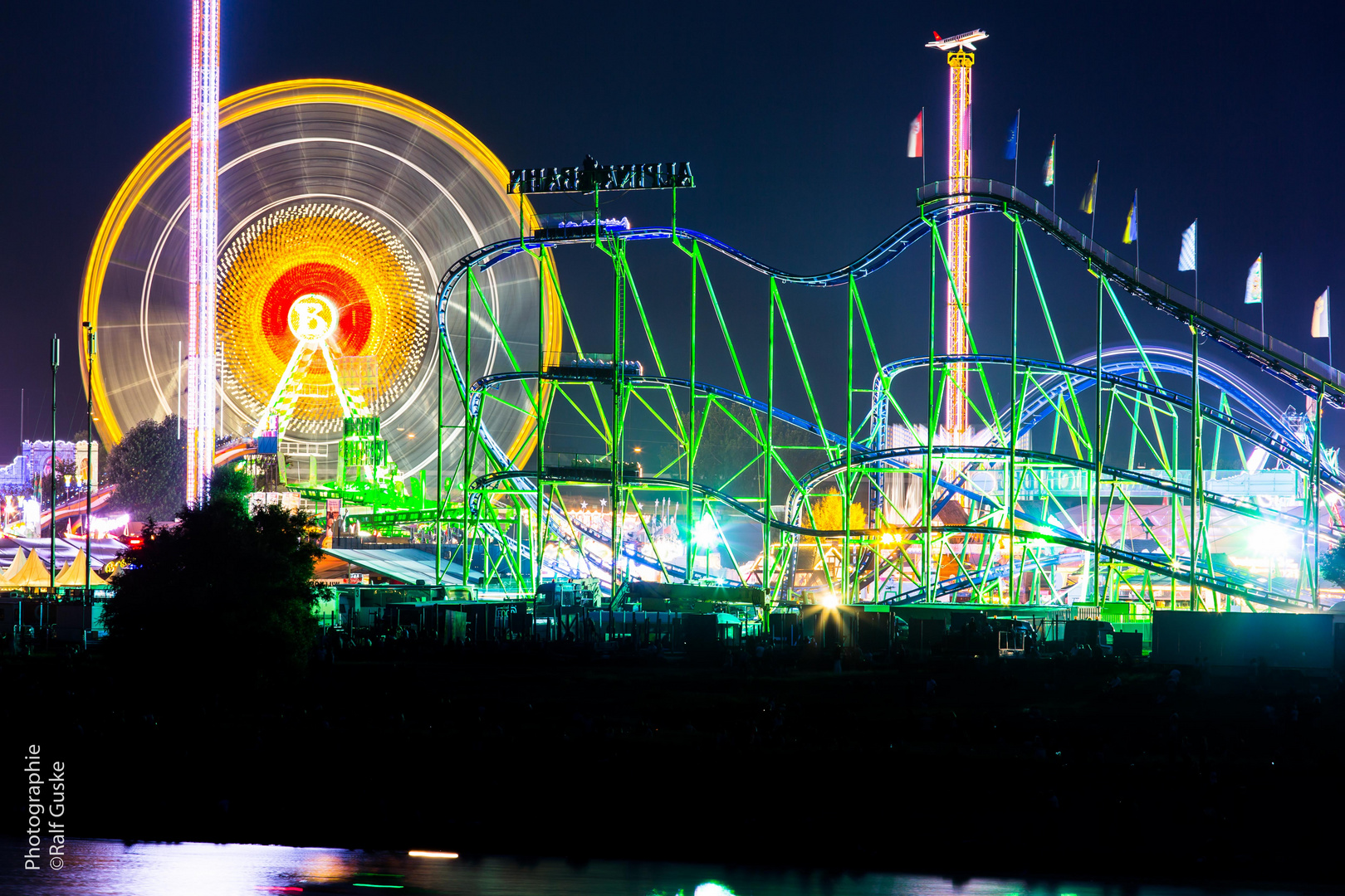 Rummelplatz Foto & Bild architektur, architektur bei nacht, kirmes