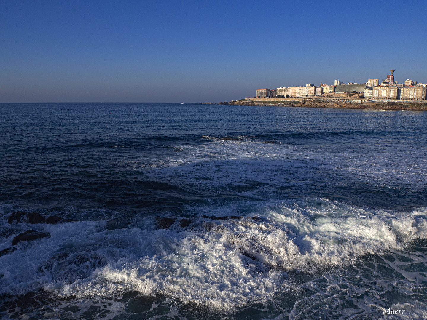 Rumor de olas en Riazor. La Coruña.