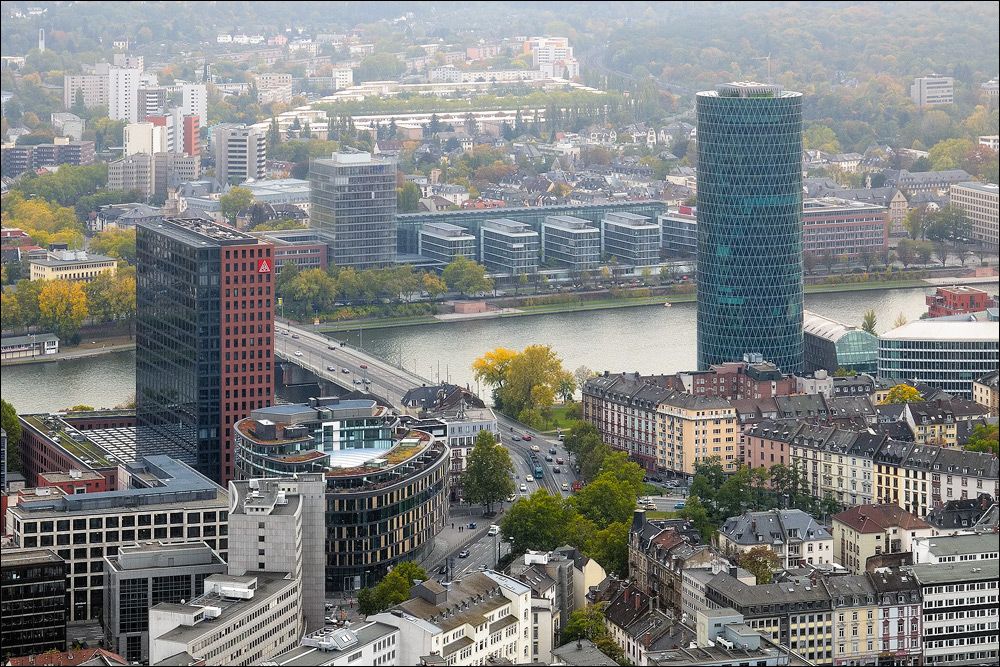 .... Rund um die Friedensbrücke ....