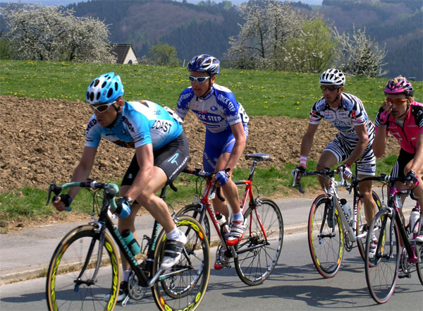 Rund um Köln 2003 mit Jan Ullrich beim Anstieg nach Schmitzhöhe