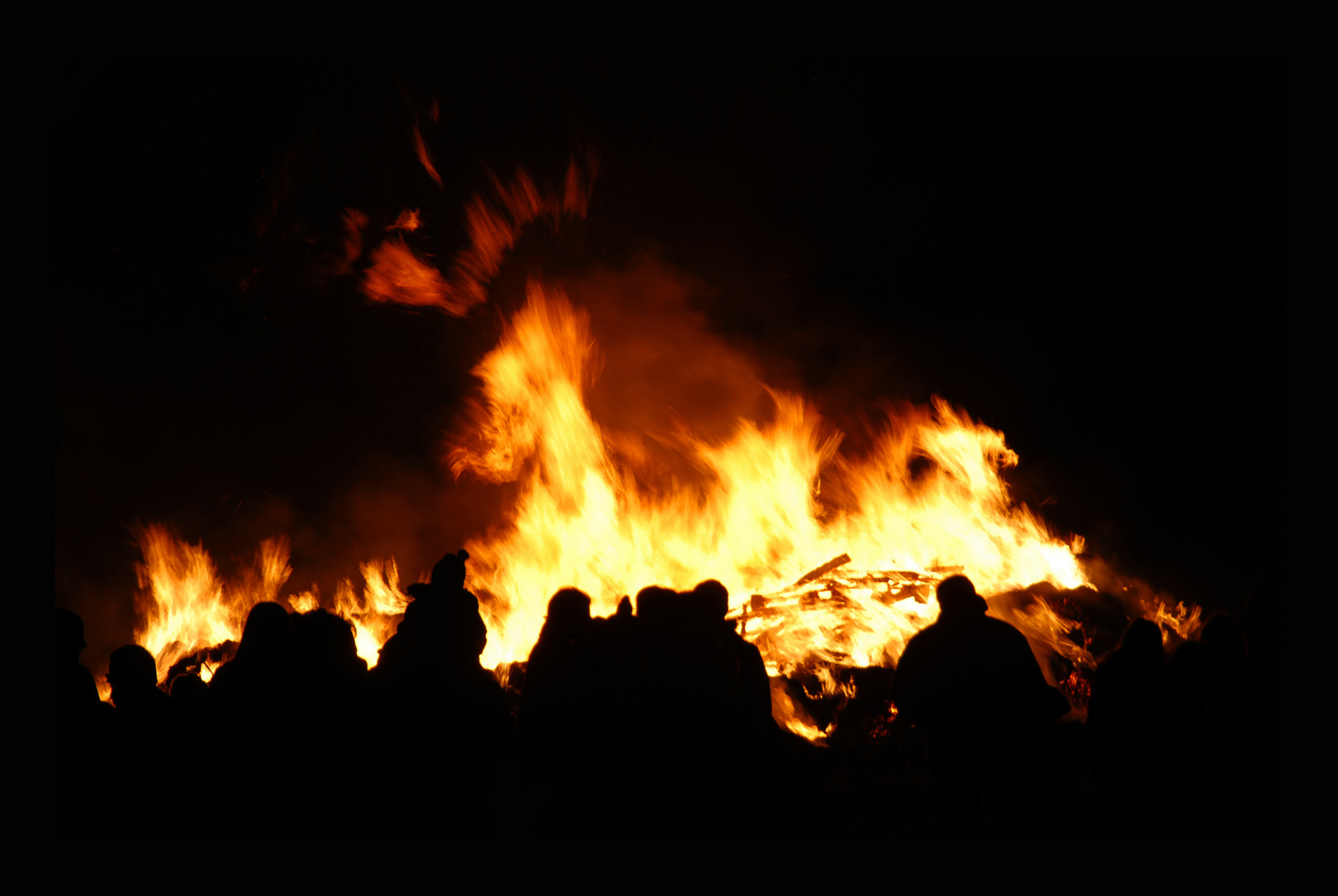 rund ums Martinsfeuer