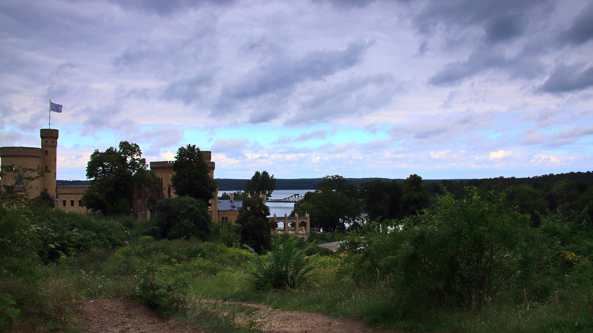 Rund um`s Schloss Babelsberg