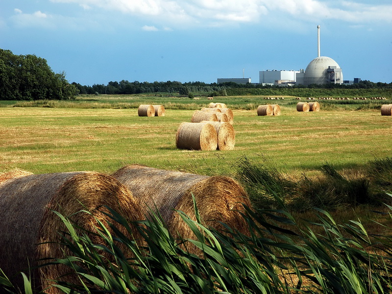 Rundballen und Kernenergie