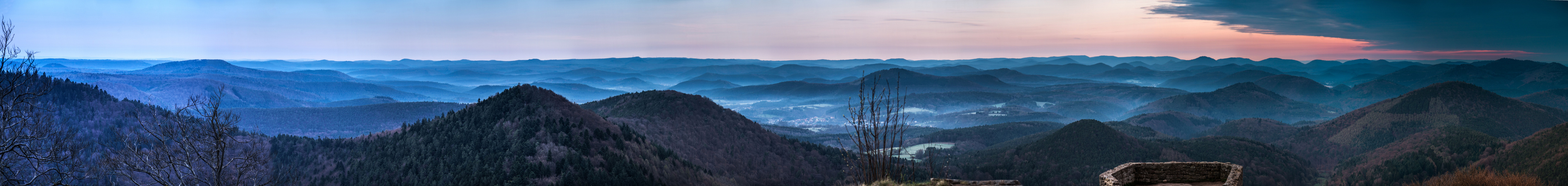 Rundblick von der Wegelnburg