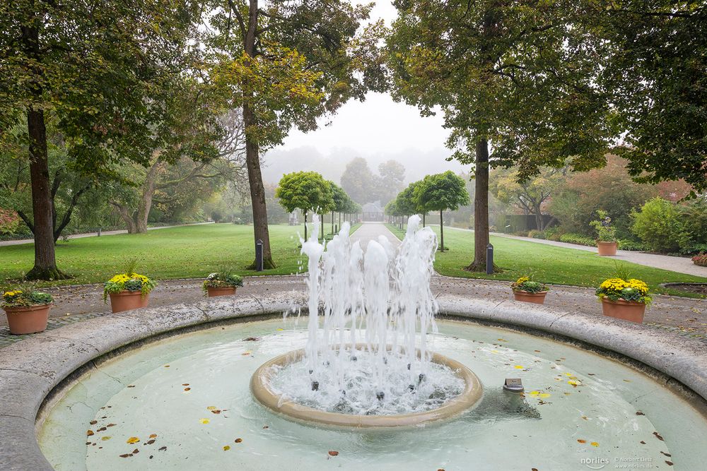 Runder Brunnen Foto & Bild deutschland, europe, bayern Bilder auf