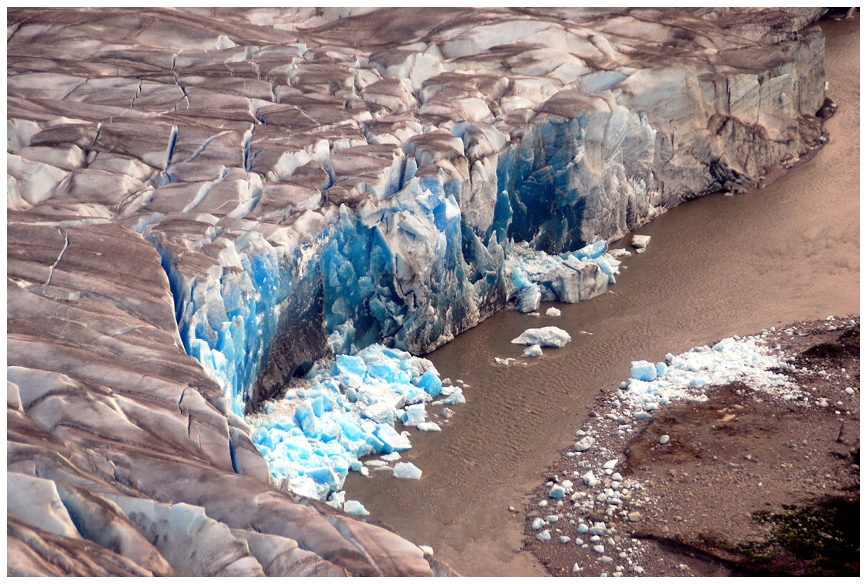 Rundflug über das Gletscherfeld des Juneau Icefields