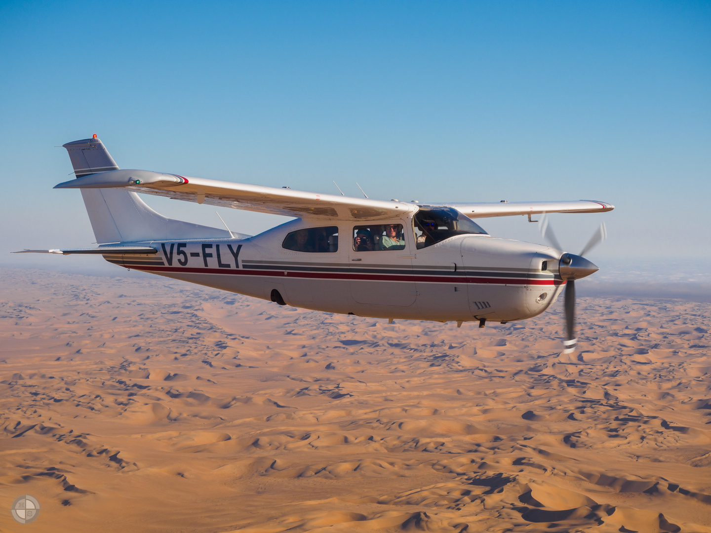 Rundflug über der Namib-Wüste