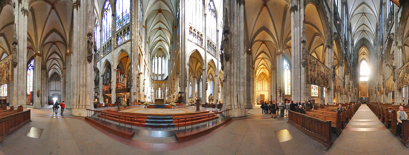 Rundgang im Kölner Dom -1-