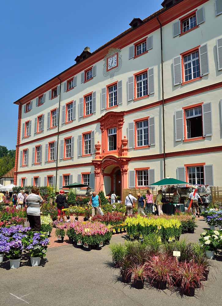 Rundgang im Schlossgarten v. Schloss Beugen anl. DiGa 17.-21.7.13