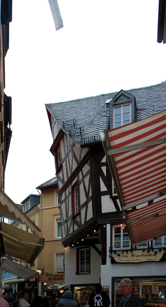 Rundgang im Städtchen Cochem an der Mosel_52