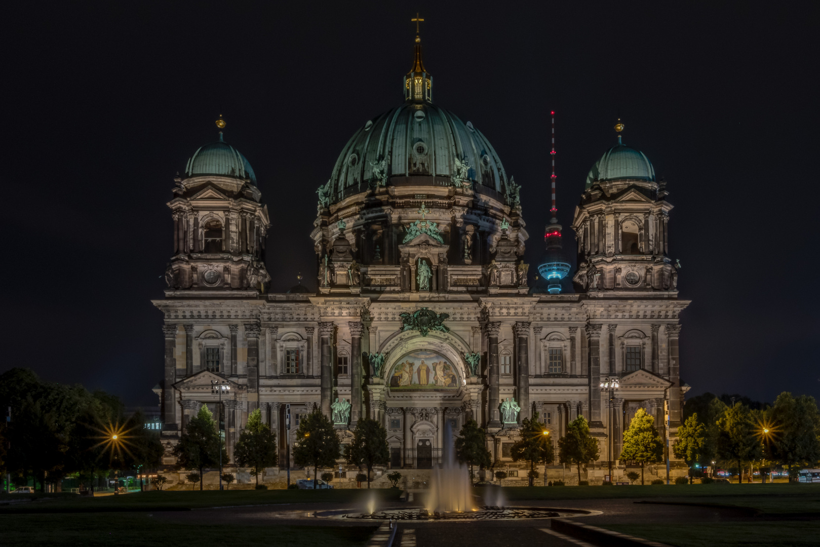 Rundgang mit Gendarmenmarkt und Berliner Dom