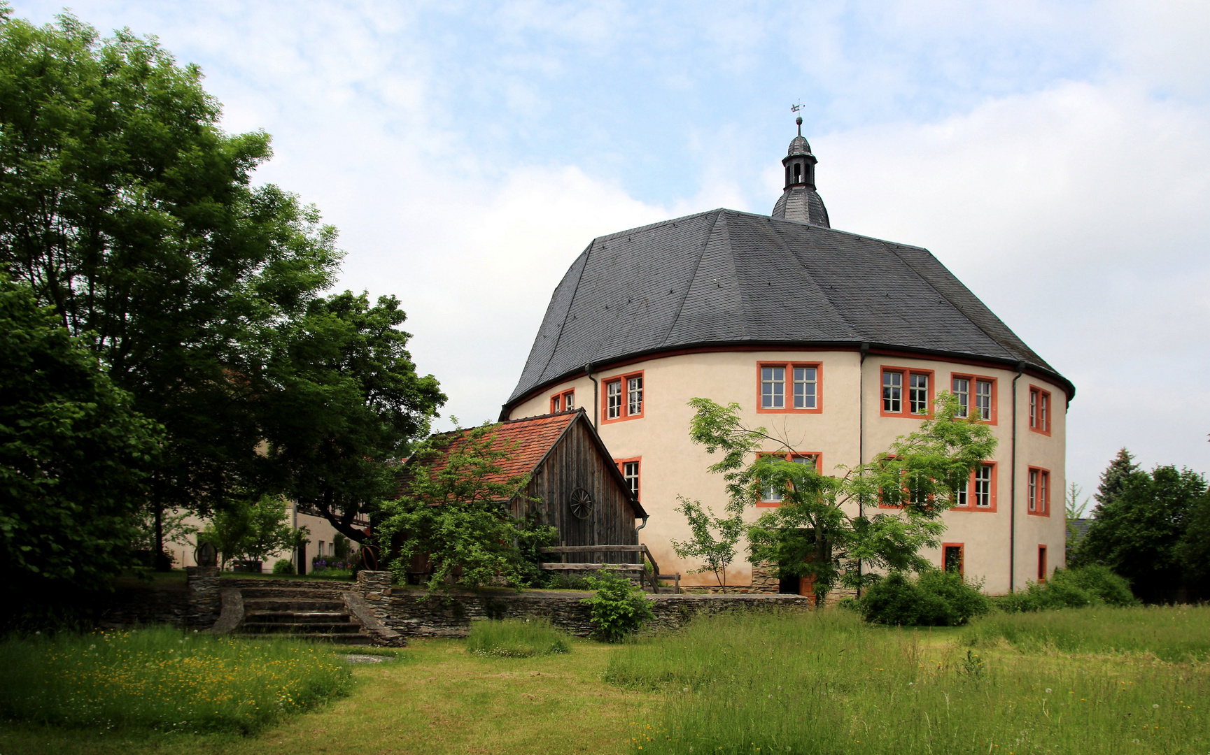 Rundschloss Oberpöllnitz