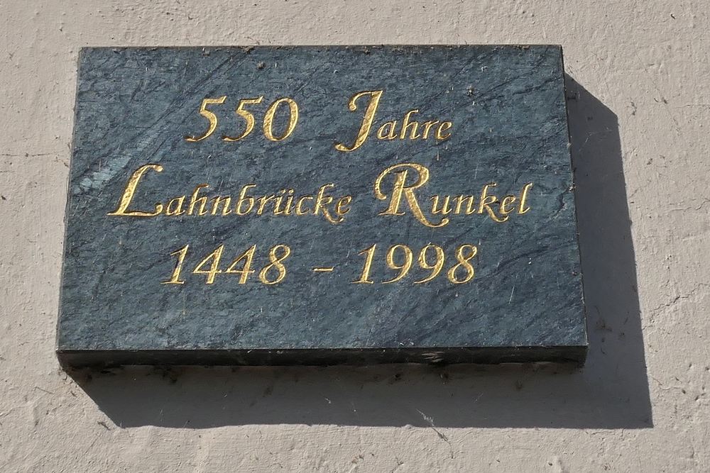 Runkel: Auf der Lahnbrücke 01