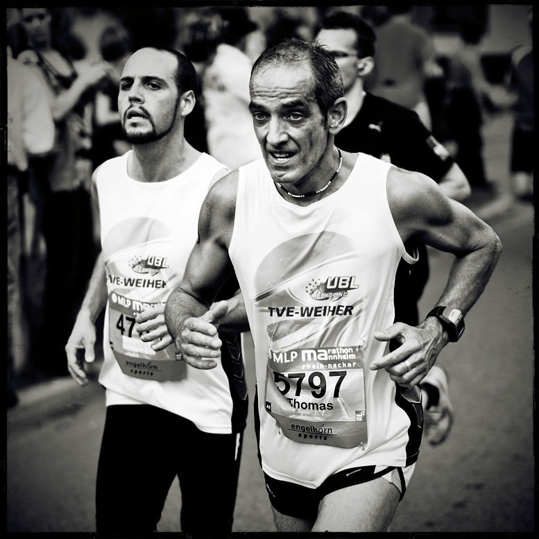 Running men (III)