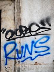 'RUNS'