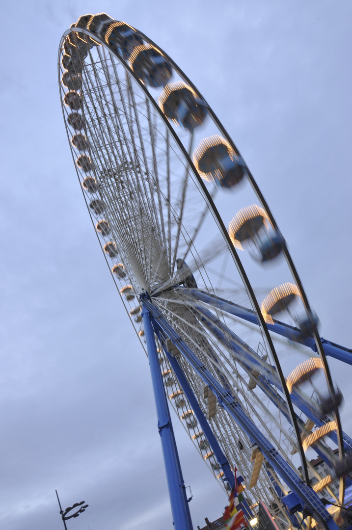 ruota panoramica in place Bellecourt a Lyon