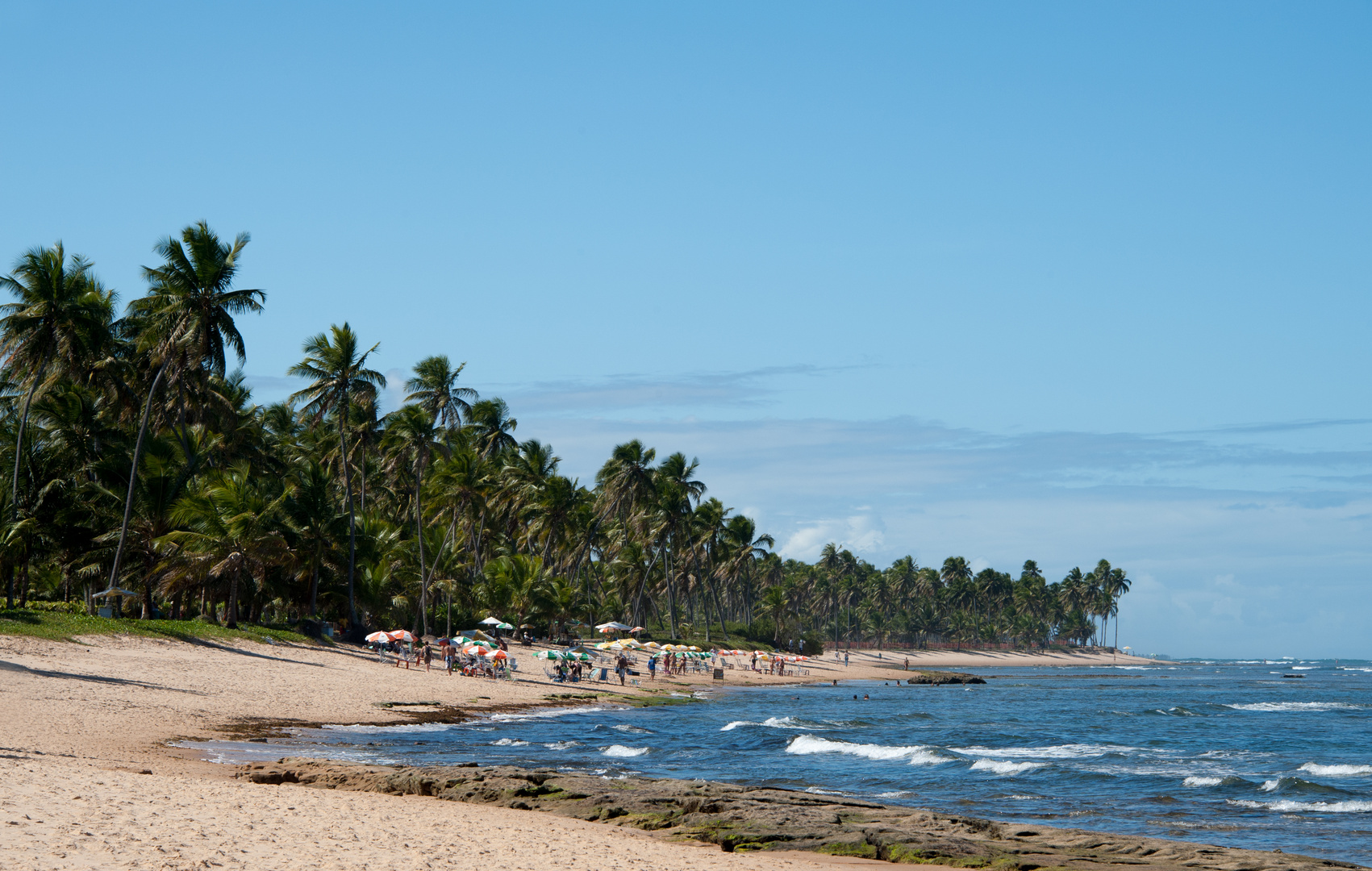 Rush Hour am Strand von Praia do Forte Version 2