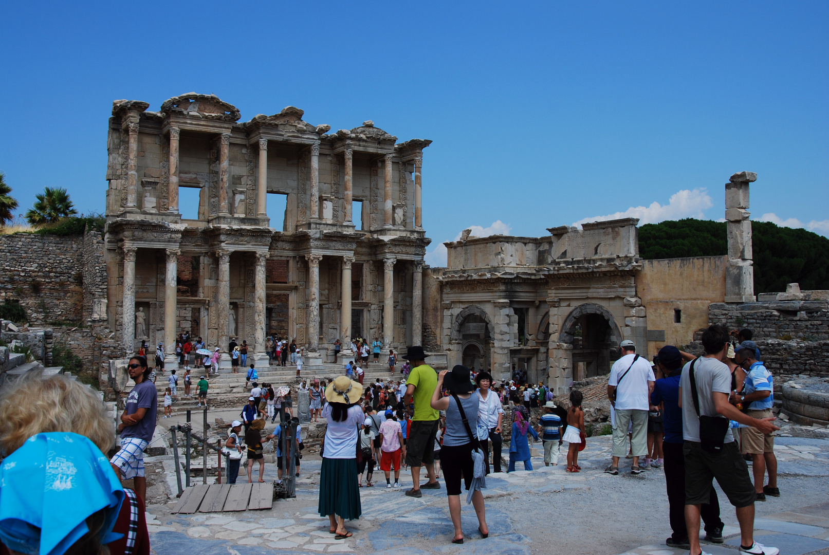 rush hour in ephesos (2)