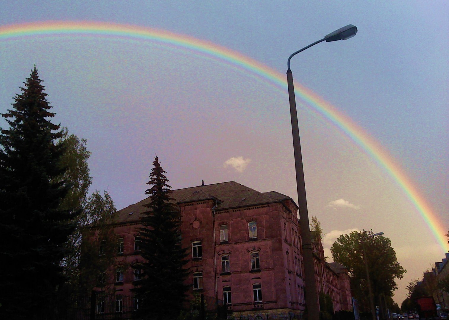 "Russenkaserne" im Regenbogen