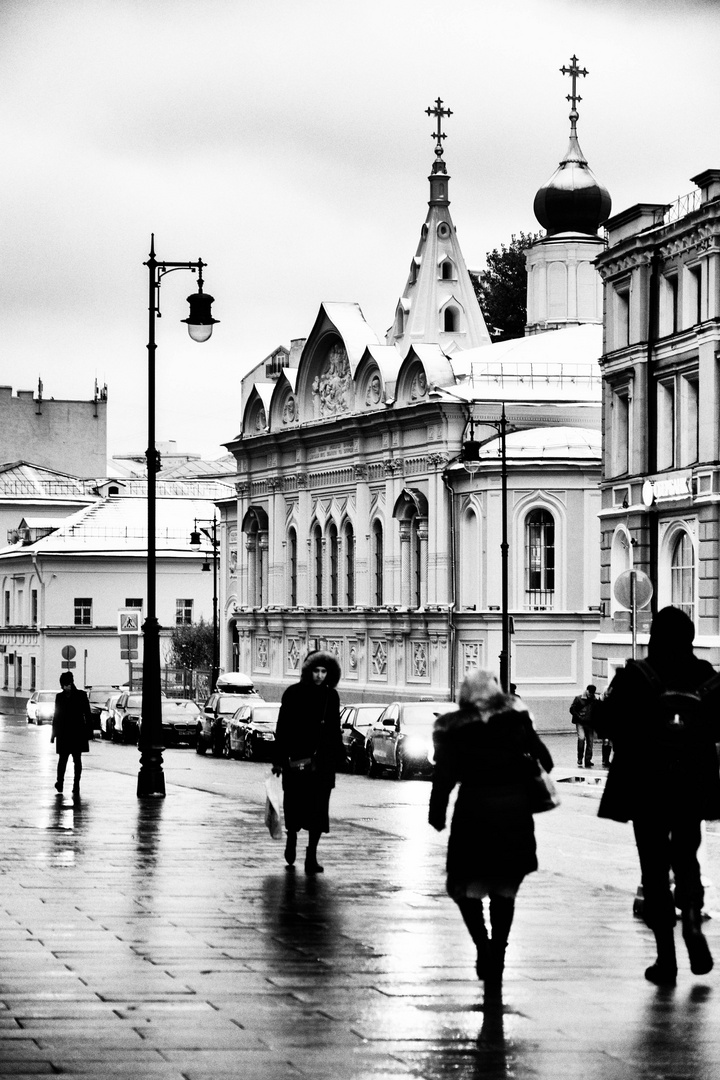 Russia | Early morning at Tverskoy Boulevard in Moscow