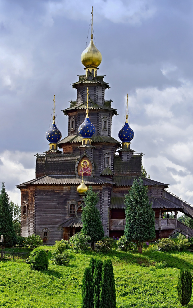 Russisch-orthodoxe Holzkirche Sankt Nikolaus