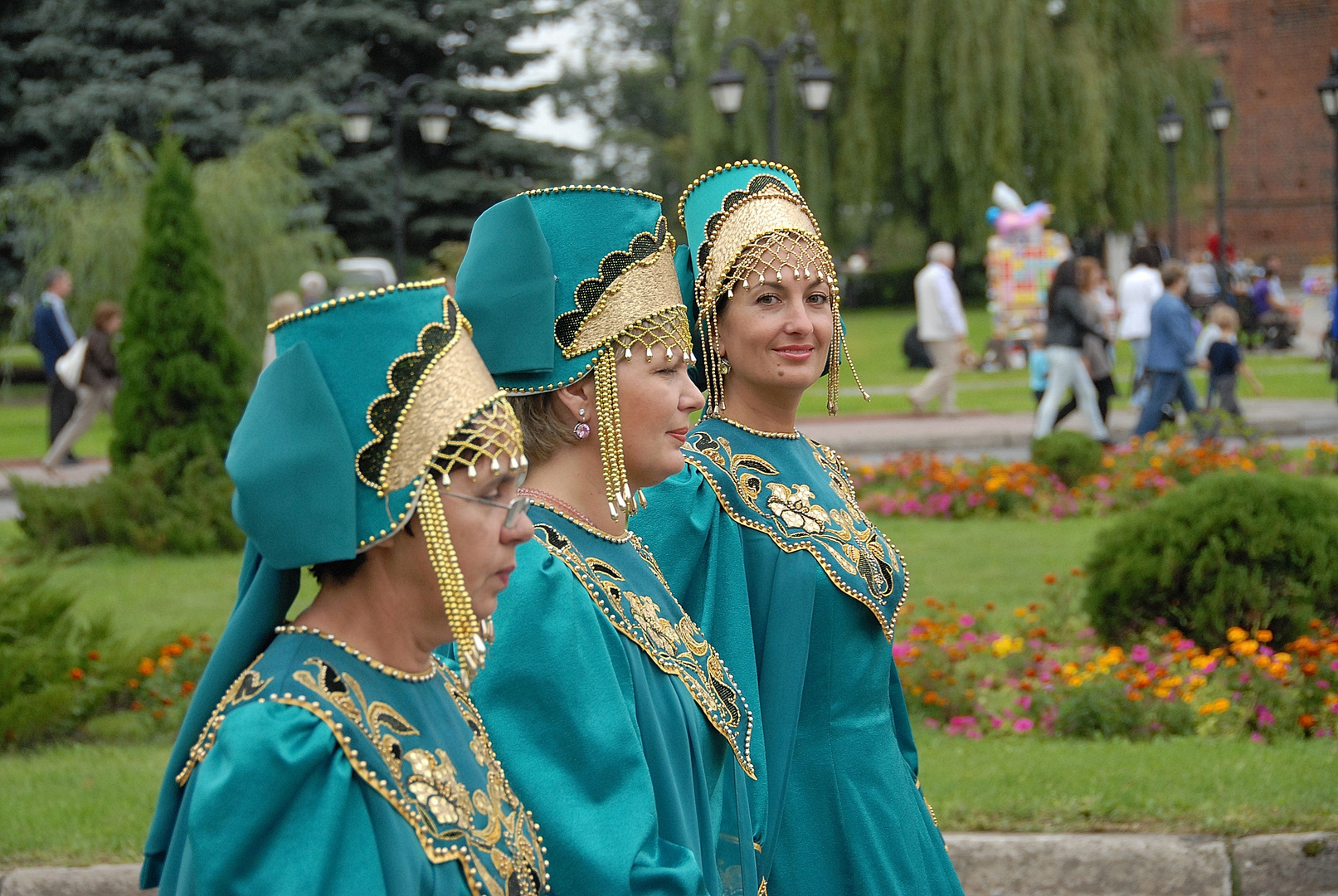 Russische Tracht beim Festumzug 700 Jahre Prawdinsk/Friedland