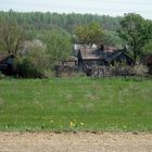 Russisches Dorf am Strassenrand