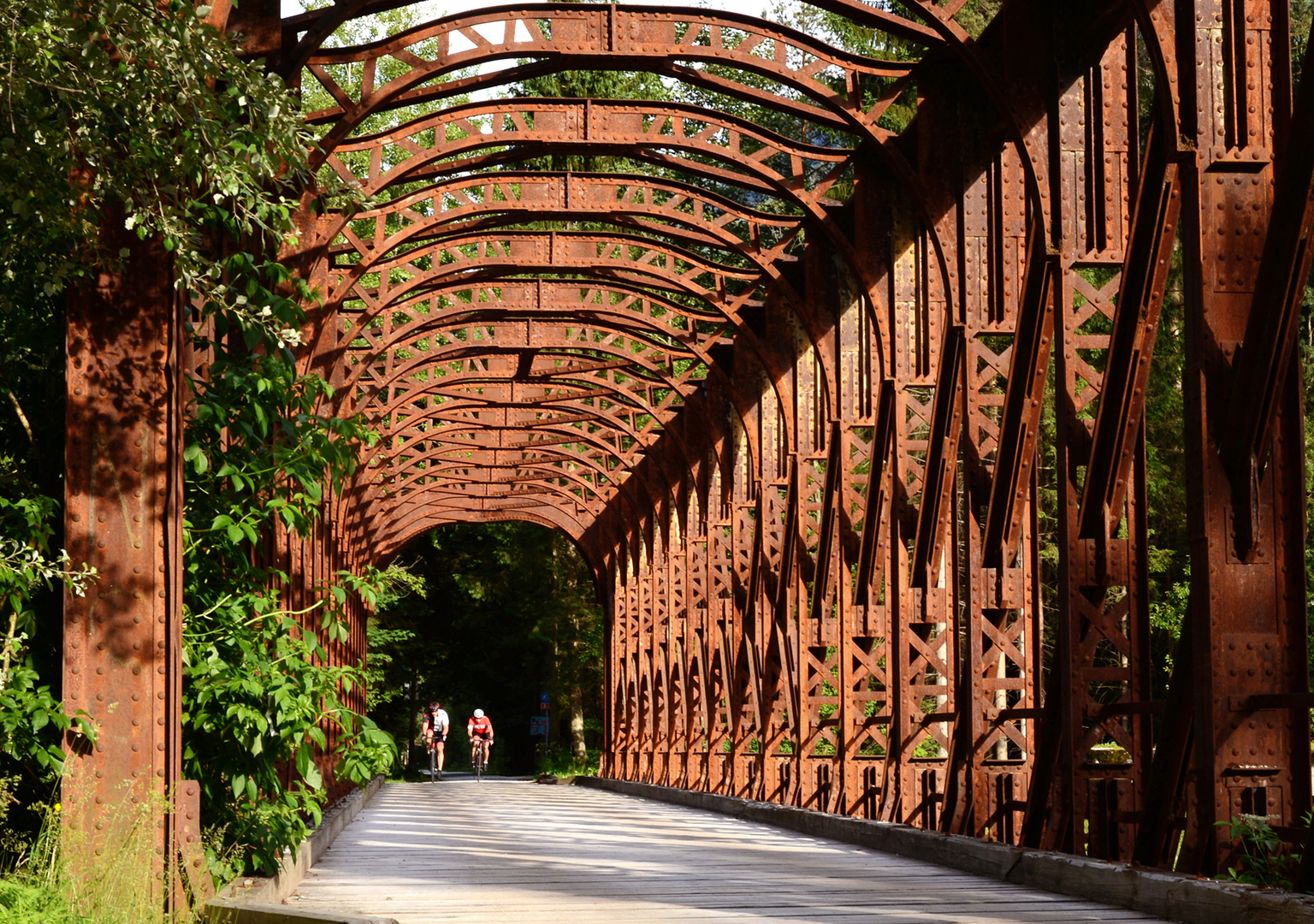 _rusty bridge_