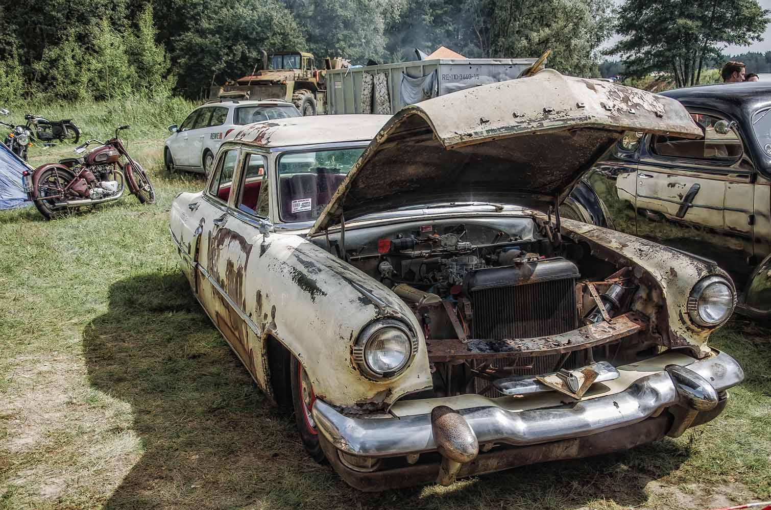 Rusty Car