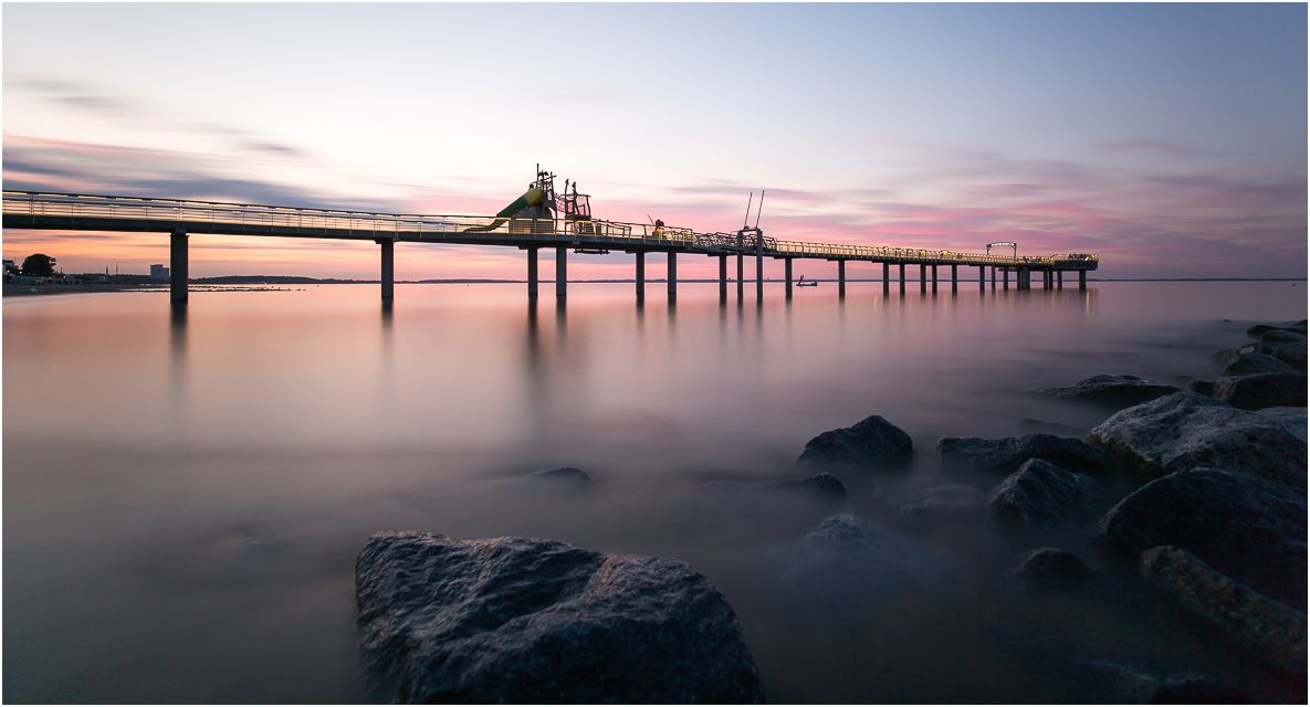 Rutsche über dem Meer...