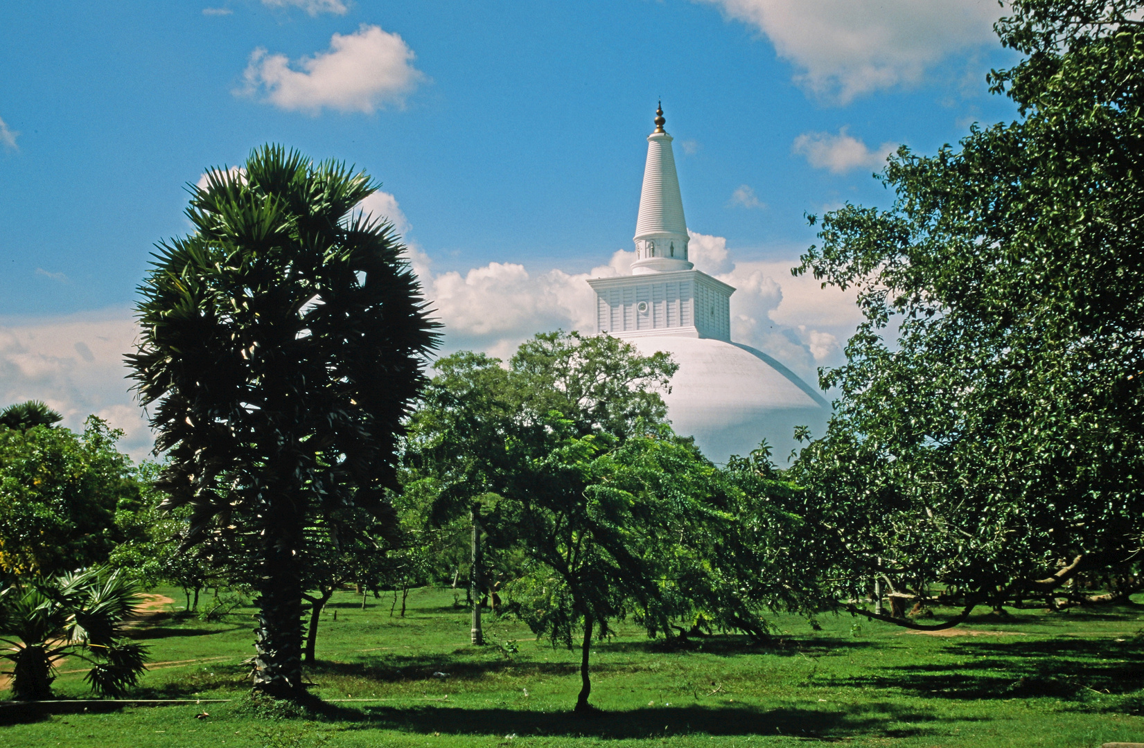 Ruvanvelisaya Dagoba_1