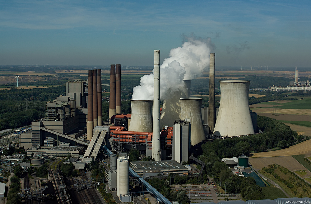 RWE Braunkohlekraftwerk Neurath / Teilansicht. Foto & Bild | industrie ...