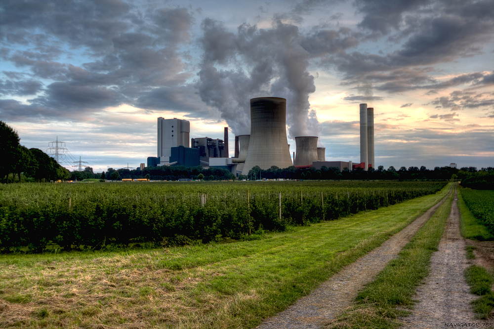 RWE Braunkohlekraftwerk Niederaußem.