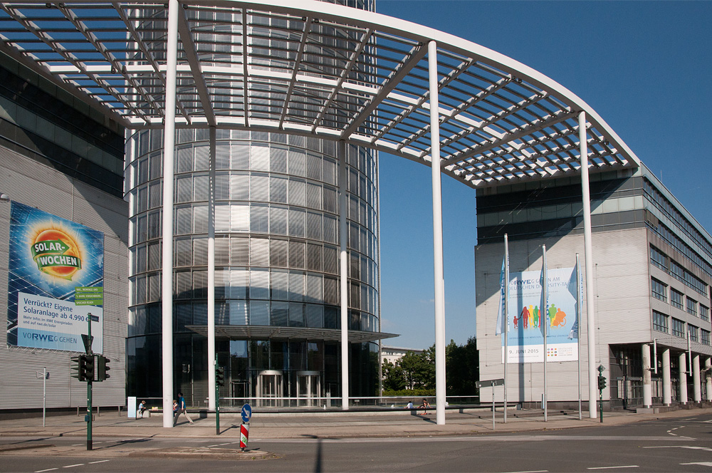 Rwe Zentrale In Essen Foto Bild Architektur Hochhauser Profanbauten Bilder Auf Fotocommunity