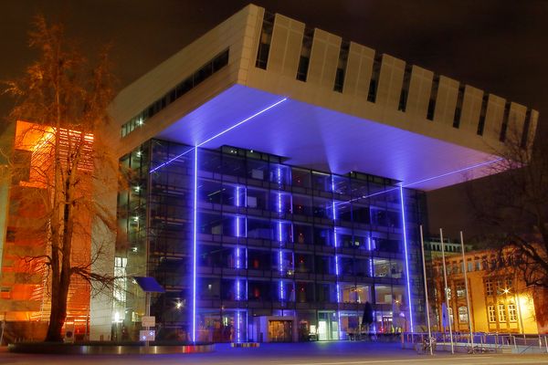 RWTH-Gebäude SuperC und Toaster