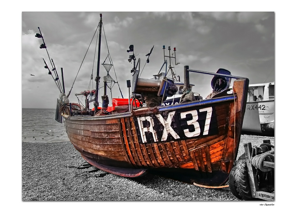 RX37 ein Fischerboot in Hastings