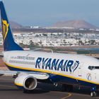 Ryanair B737-8 EI-EME ready for departure at Lanzarote