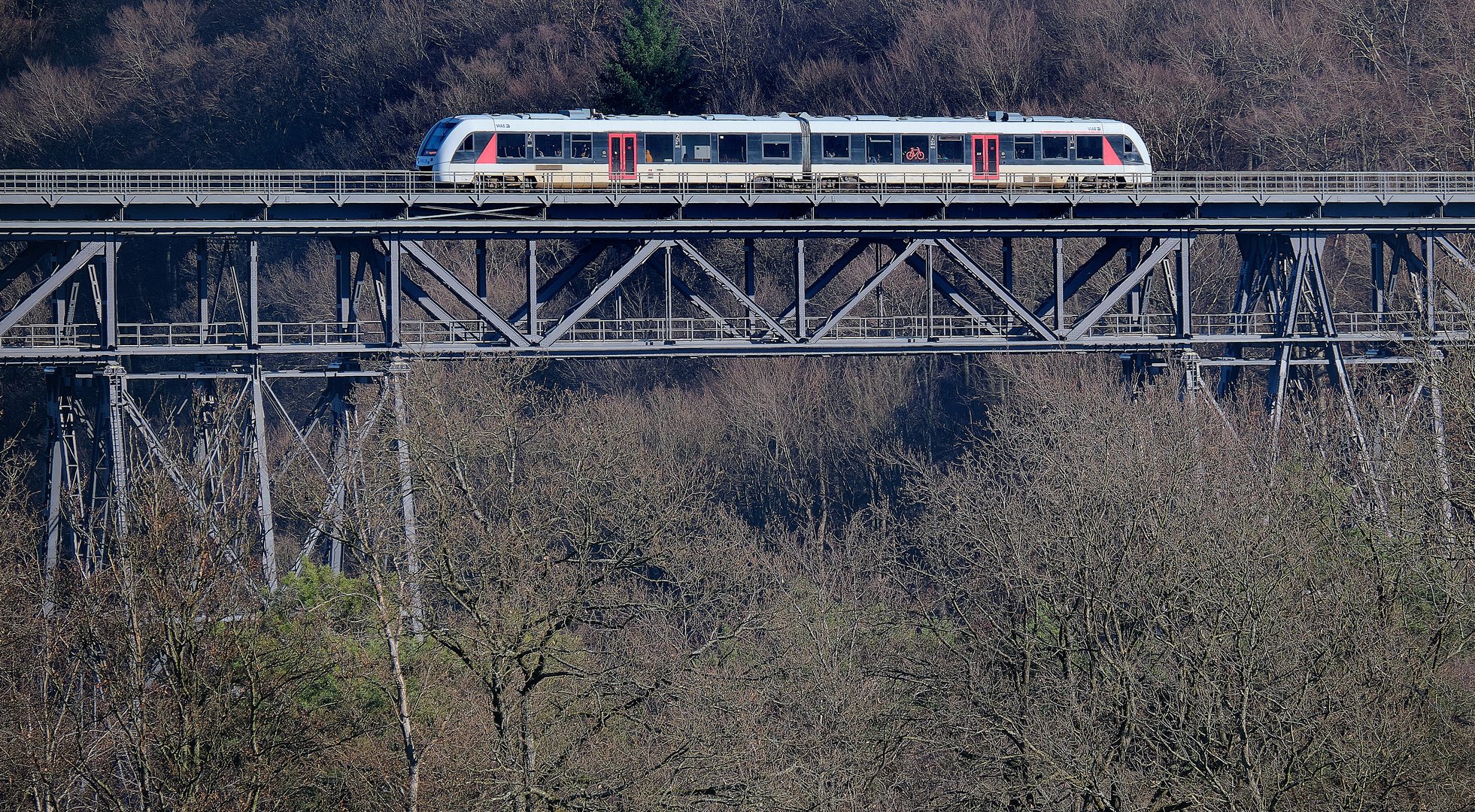 S 7-auf Müngstener Brücke-am 8.2.2023