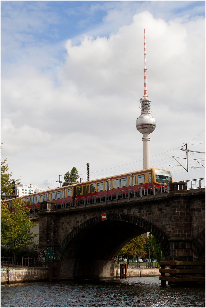 S-Bahn & Fernsehturm Berlin