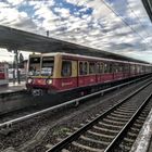 S-Bahn im Bahnhof KW