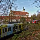 S-Bahn Jubiläumszug am Kloster Fürstenfeld