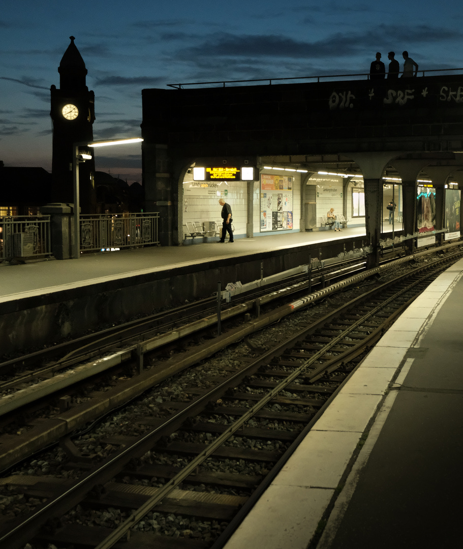 S-Bahn Landungsbrücken