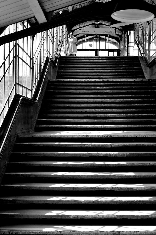 SBahnhof Botanischer Garten Foto &amp; Bild monochrom