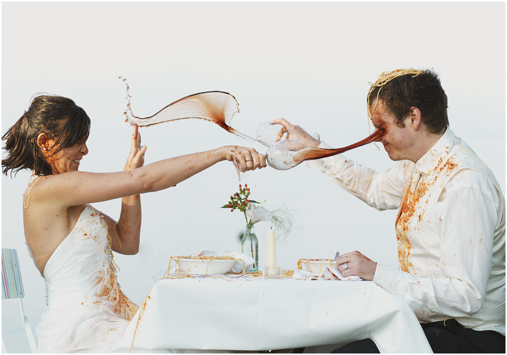 S P A G H E T T I N A P O L I I Foto Bild Hochzeit Trash The Dress Meine Fotos Bilder Auf Fotocommunity