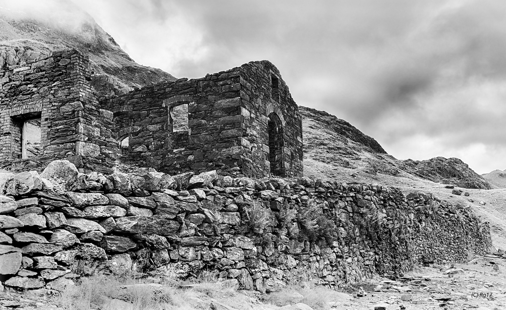 s t o n e h o u s e Foto & Bild fotokunst, monochrome fine art, art