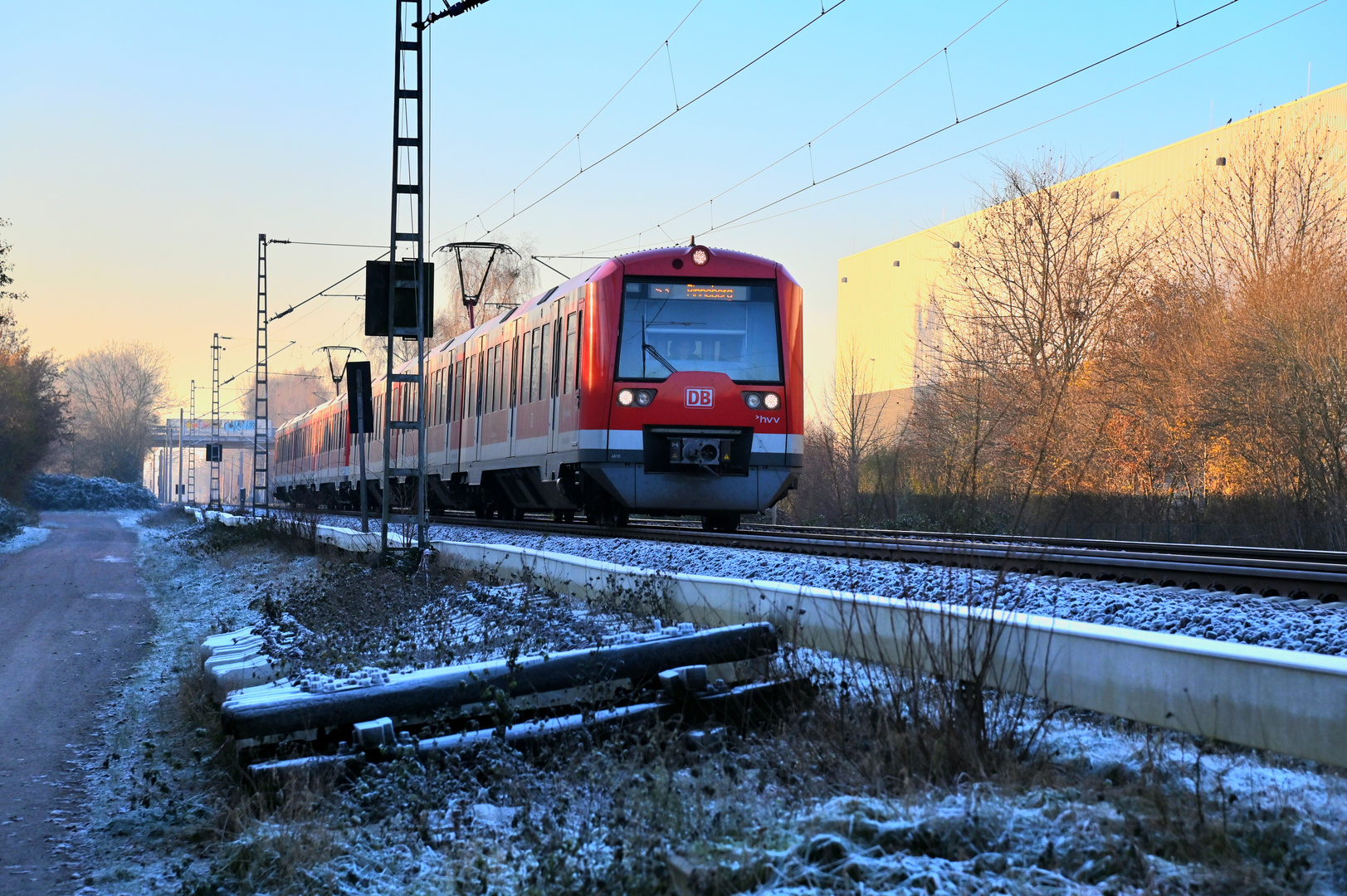 S3 im Sonnenuntergang 